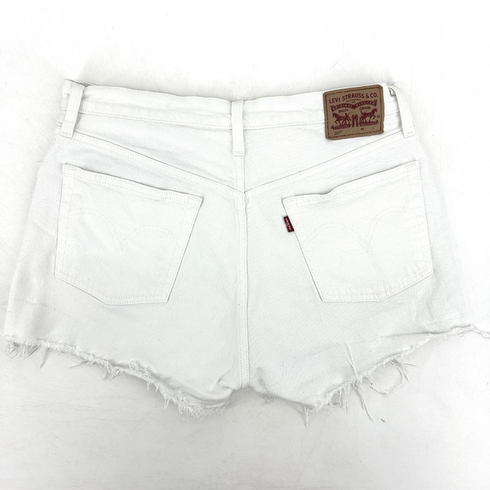 Levi’s White High Rise 501 Cut Off Original Shorts in The Clouds White Size 31 - Picture 6 of 10